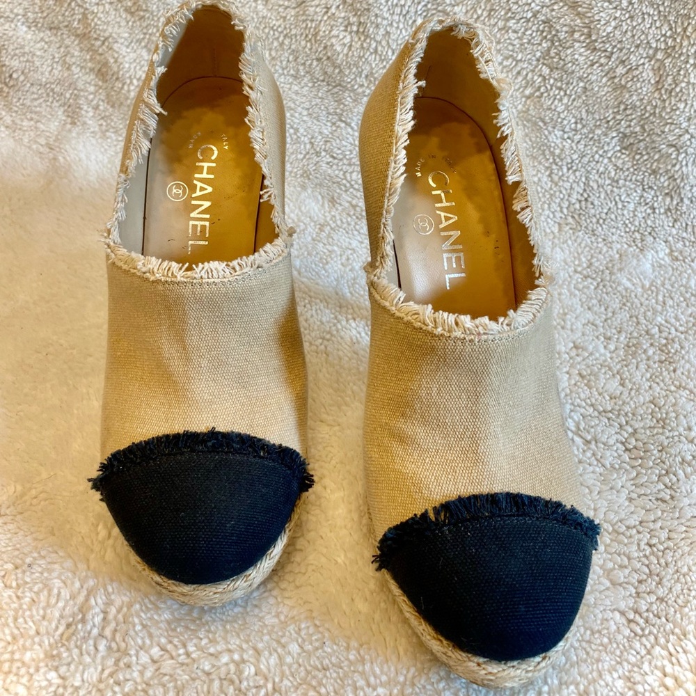 CHANEL Canvas Cap Toe Espadrille Booties (39.5) - Picture 4 of 15